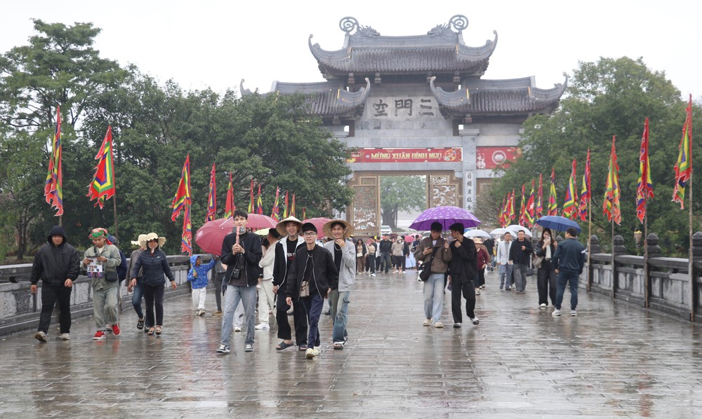 Lượng khách đến các điểm du lịch trong 9 ngày nghỉ Tết tăng ca - Ảnh 11.