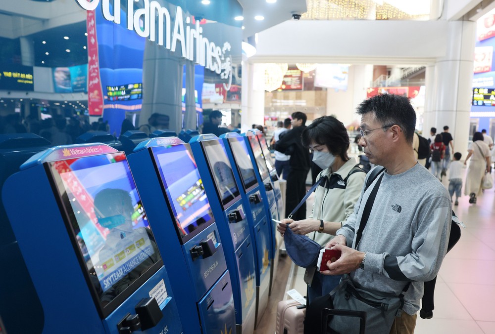 Sân bay Nội Bài chạm mốc sản lượng khai thác kỷ lục dịp Tết Nguyên đán - Ảnh 7.