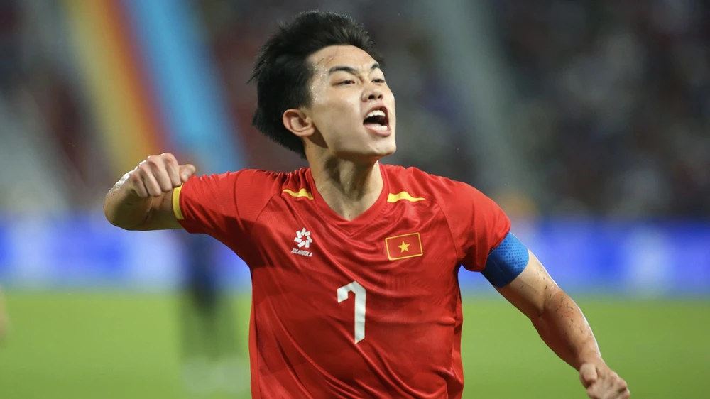 Bóng đá Trung Quốc nhận làn sóng đòi đổi luật ngoại binh, muốn chiêu mộ Đình Bắc - Ảnh 3.