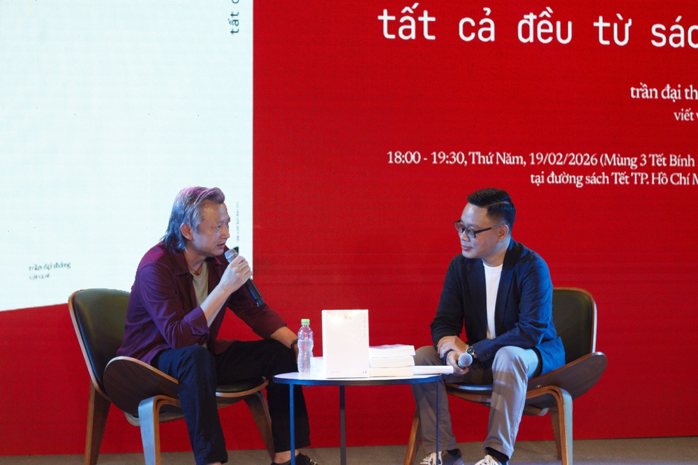 "Xông đất" đường sách bằng trang viết - Ảnh 1.