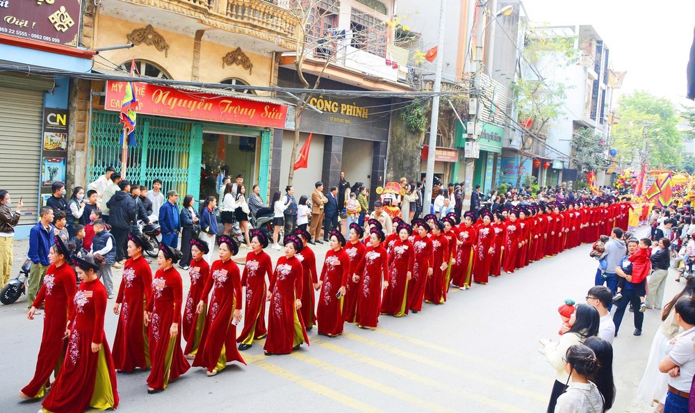 Bắc Ninh đẩy mạnh du lịch văn hóa, tâm linh ngay từ những ngày đầu năm - Ảnh 3.