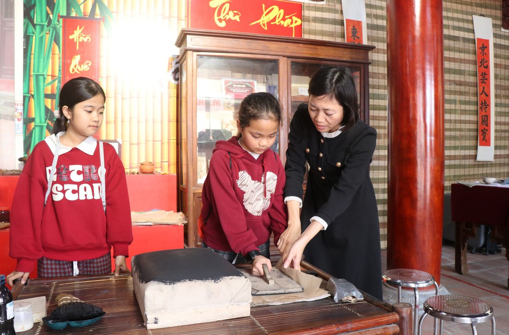 Bắc Ninh đẩy mạnh du lịch văn hóa, tâm linh ngay từ những ngày đầu năm - Ảnh 4.