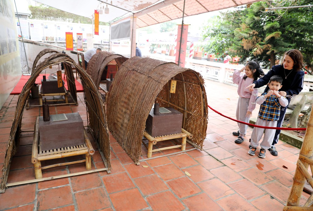 Du khách tham gia Chợ Tết "Sắc xuân Thành Nam" - Ảnh 4.