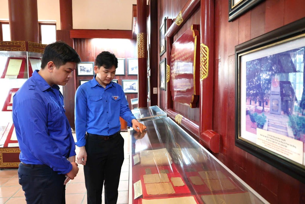 Khu lưu niệm Thủ tướng Phạm Văn Đồng: "Địa chỉ đỏ" thắp sáng lý tưởng cách mạng cho thế hệ trẻ - Ảnh 3.