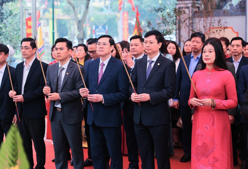 Lễ Khai bút Xuân Bính Ngọ 2026 - Ảnh 1. Lễ Khai bút Xuân Bính Ngọ 2026 - Ảnh 1.