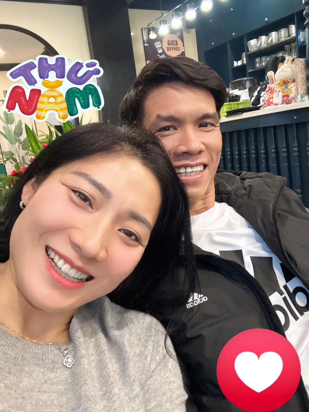 Vợ chồng hoa khôi bóng chuyền Phạm Thị Yến - Đặng Đức Chung Vợ chồng hoa khôi bóng chuyền Phạm Thị Yến - Đặng Đức Chung