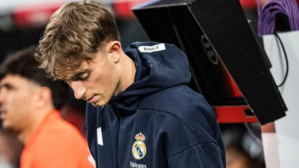 Tin nóng thể thao tối 24/2: HLV làm nên kỳ tích World Cup từ chức, cầu thủ Real xin lỗi người hâm mộ Trung Quốc - Ảnh 3. Tin nóng thể thao tối 24/2: HLV làm nên kỳ tích World Cup từ chức, cầu thủ Real xin lỗi người hâm mộ Trung Quốc - Ảnh 3.