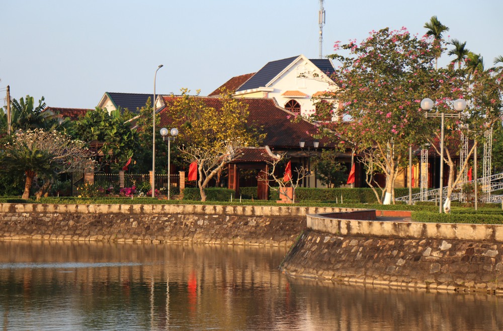 Mùa Xuân ở Khu lưu niệm cố Thủ tướng Phạm Văn Đồng tại Quảng Ngãi - Ảnh 4.