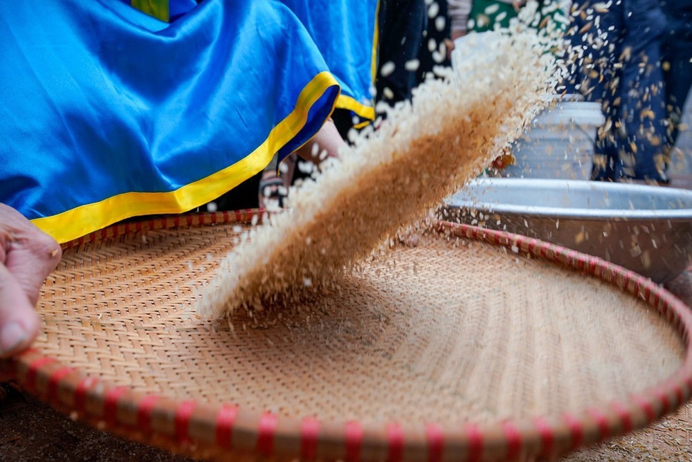 Về Thị Cấm xem hội kéo lửa, thổi cơm thi - Ảnh 7.