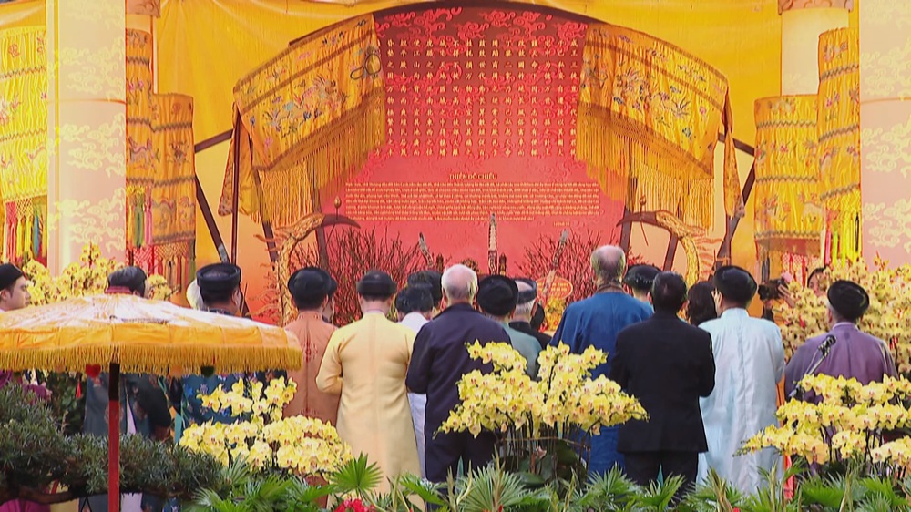 Thiêng liêng Lễ dâng hương Khai xuân Bính Ngọ tại Hoàng thành Thăng Long - Ảnh 4. Thiêng liêng Lễ dâng hương Khai xuân Bính Ngọ tại Hoàng thành Thăng Long - Ảnh 4.