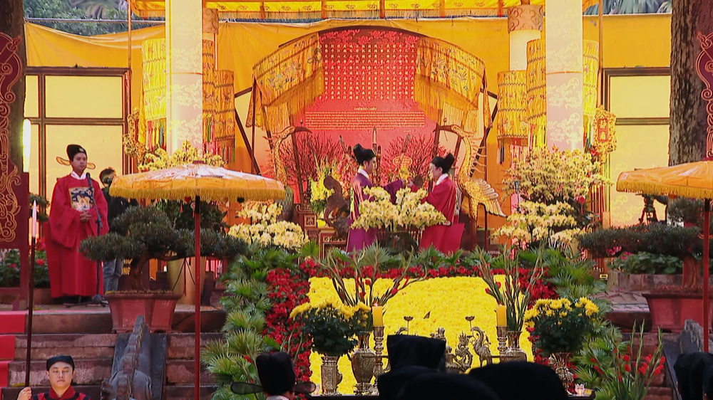 Thiêng liêng Lễ dâng hương Khai xuân Bính Ngọ tại Hoàng thành Thăng Long - Ảnh 1. Thiêng liêng Lễ dâng hương Khai xuân Bính Ngọ tại Hoàng thành Thăng Long - Ảnh 1.