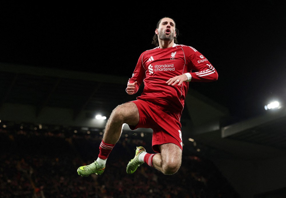 Liverpool đang lãng phí tài năng của Szoboszlai, Arne Slot phải làm ngay điều này - Ảnh 1. Liverpool đang lãng phí tài năng của Szoboszlai, Arne Slot phải làm ngay điều này - Ảnh 1.