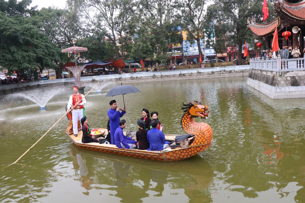 Câu Quan họ trao duyên giữa dòng chảy văn hóa Kinh Bắc - Ảnh 1. Câu Quan họ trao duyên giữa dòng chảy văn hóa Kinh Bắc - Ảnh 1.