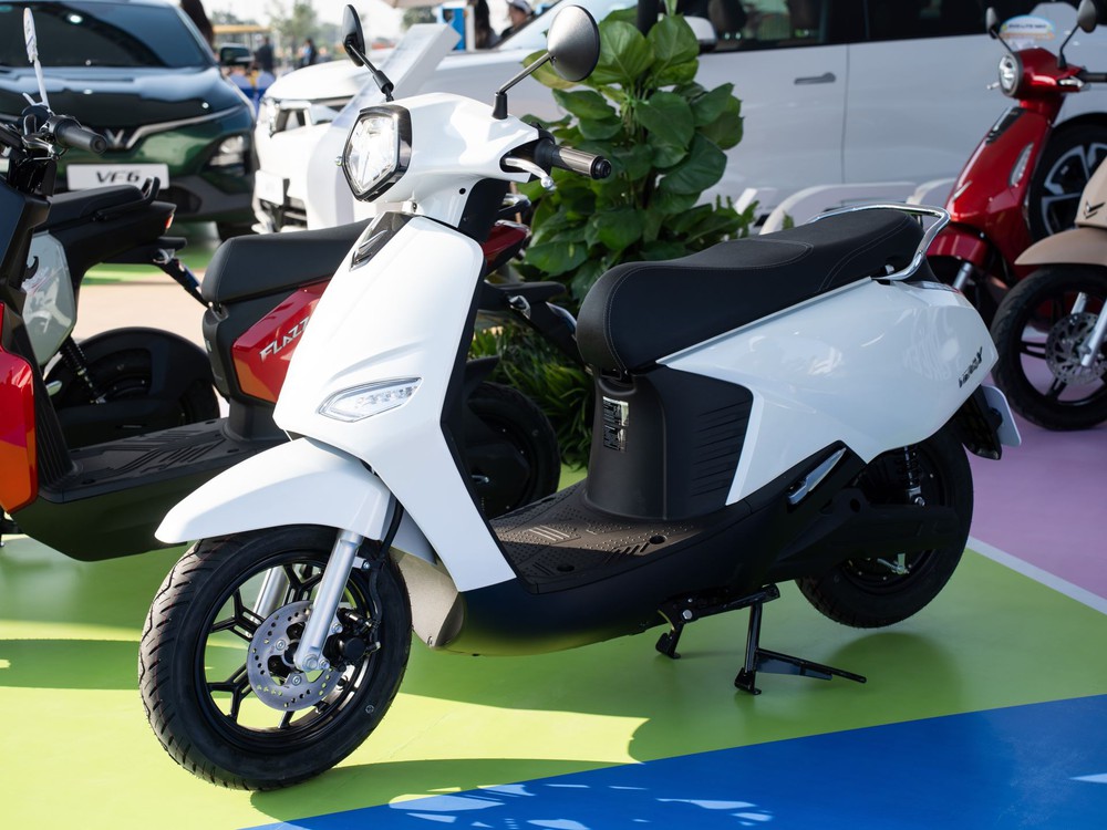 Ưa nhìn, chi phí thấp, pin đi cả tuần không cần sạc: Lý do người dùng chọn VinFast Vero X - Ảnh 1.