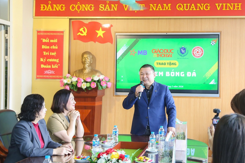 MB và Thể Công Viettel trao đi "Triệu Nụ cười Sân cỏ" trong ngày đầu xuân - Ảnh 4. MB và Thể Công Viettel trao đi "Triệu Nụ cười Sân cỏ" trong ngày đầu xuân - Ảnh 4.