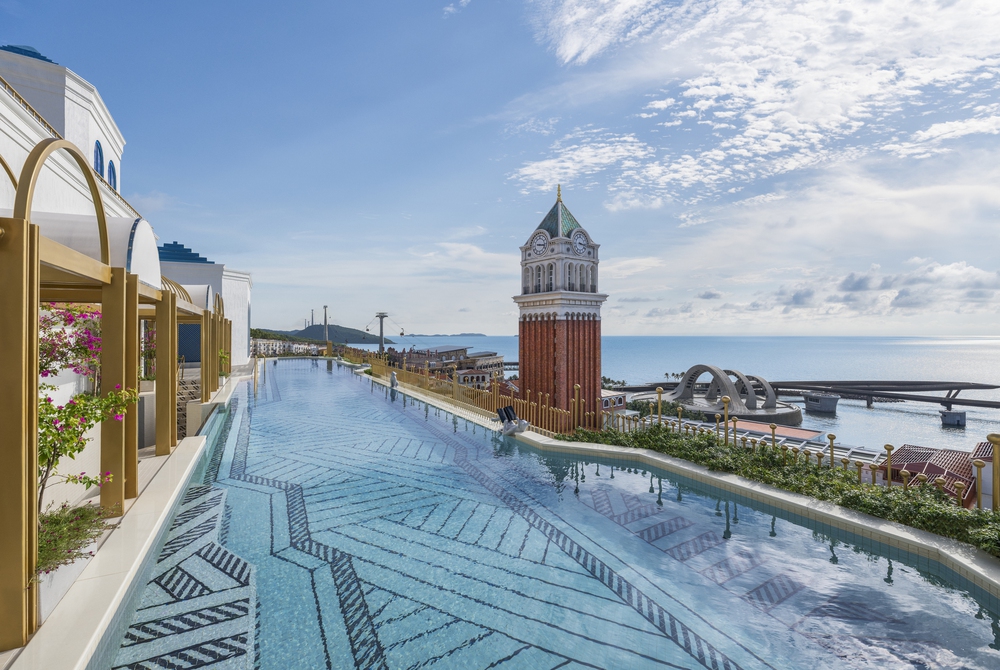 La Festa Phu Quoc, Curio Collection by Hilton ra mắt phân khu mới đầy cảm hứng nghệ thuật - Ảnh 3. La Festa Phu Quoc, Curio Collection by Hilton ra mắt phân khu mới đầy cảm hứng nghệ thuật - Ảnh 3.