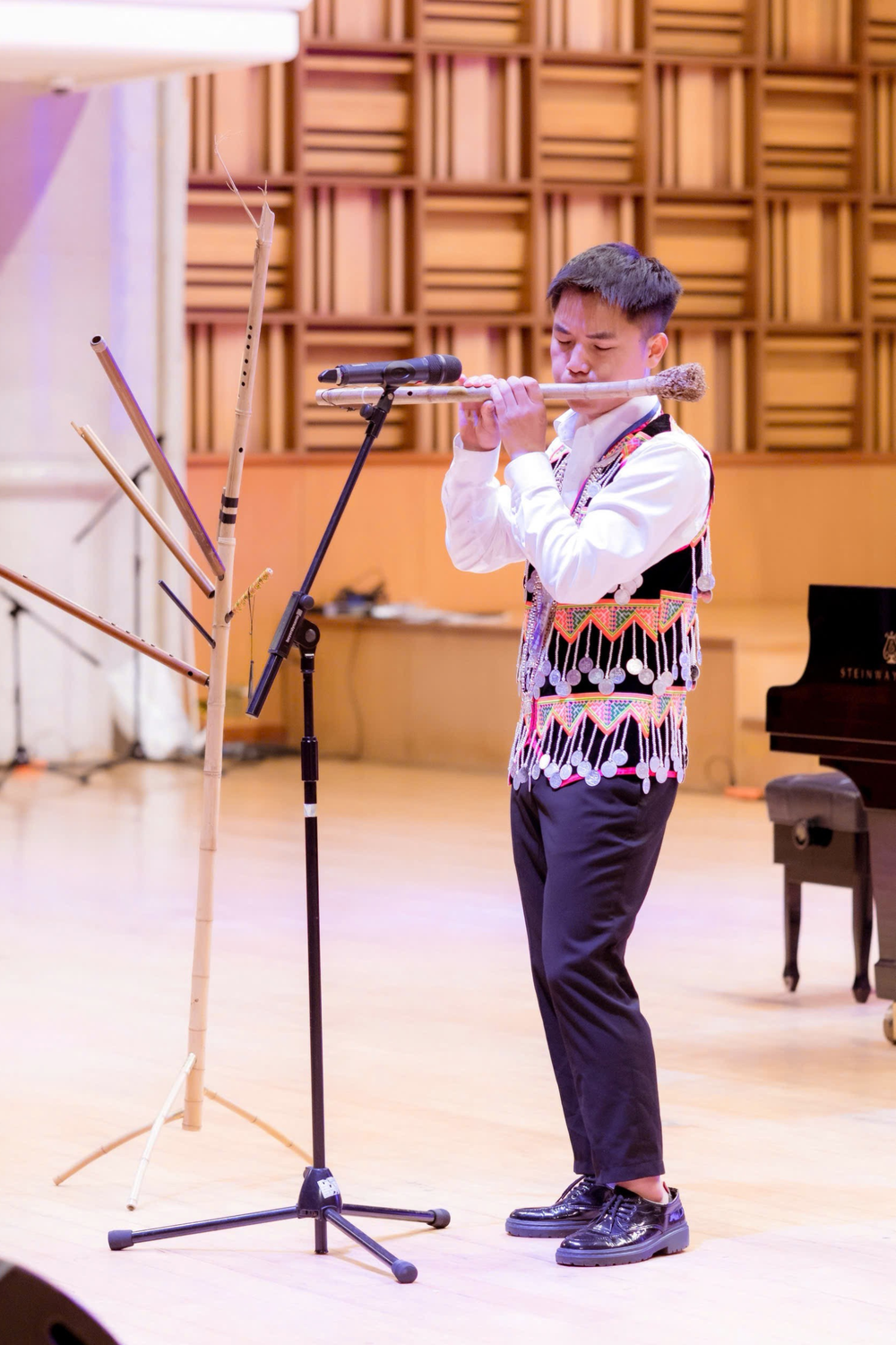 Giàng A Hảng - tiếng sáo từ bản làng người Mông vươn tới đỉnh cao quốc tế - Ảnh 2.