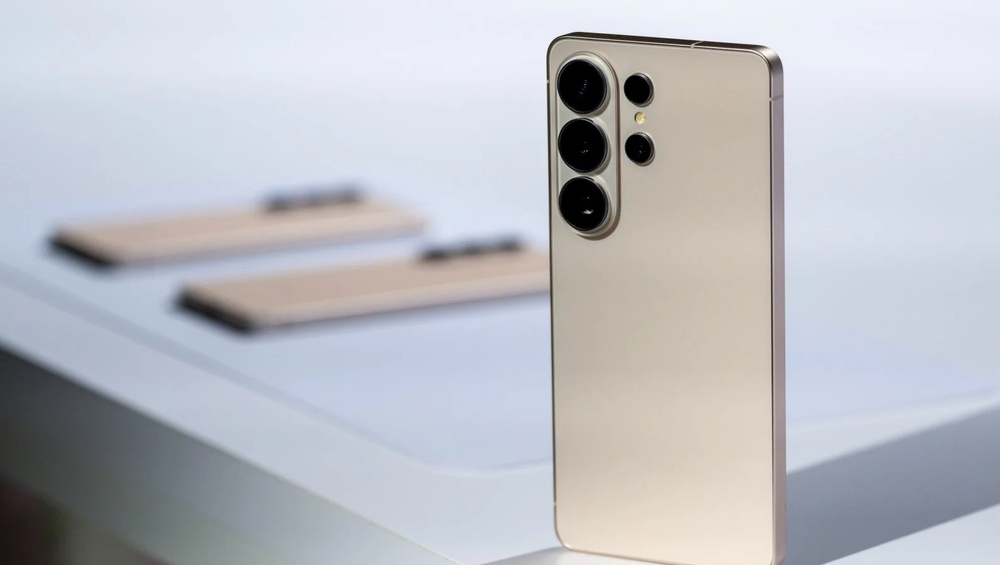 Thị trường smartphone trước cú sốc mang tính "sóng thần" - Ảnh 3. Thị trường smartphone trước cú sốc mang tính "sóng thần" - Ảnh 3.