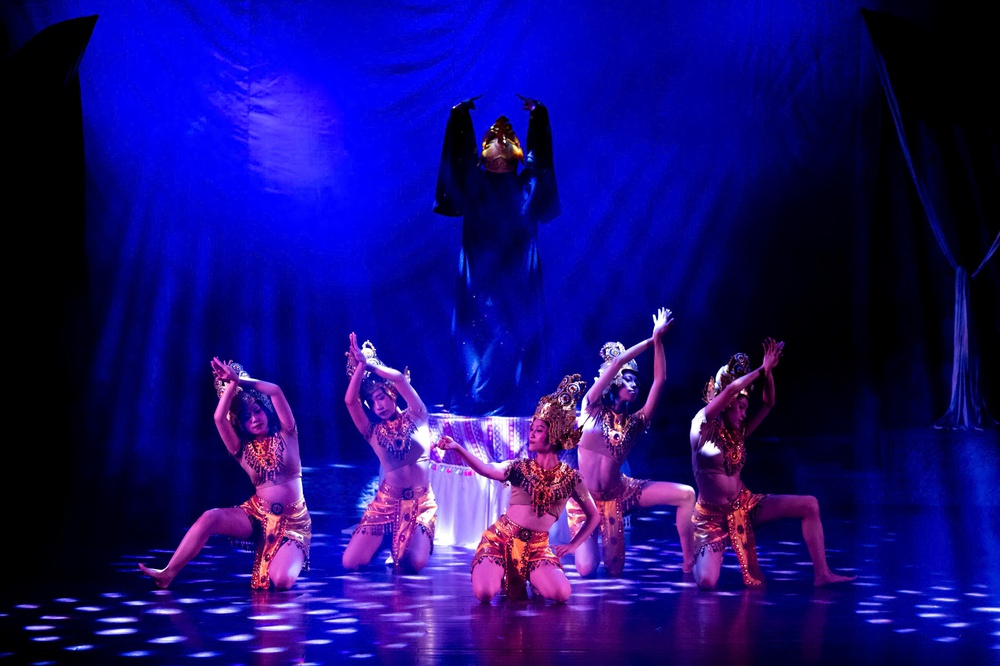 Cải lương Vàm Cỏ ra mắt khán giả Hà Nội sau sáp nhập - Ảnh 2. Cải lương Vàm Cỏ ra mắt khán giả Hà Nội sau sáp nhập - Ảnh 2.