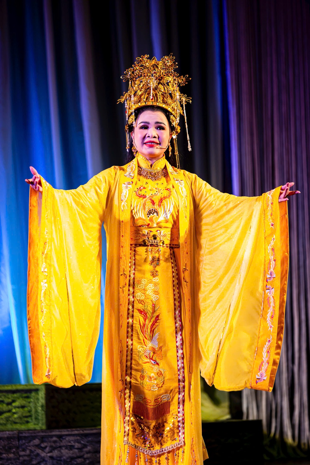 Cải lương Vàm Cỏ ra mắt khán giả Hà Nội sau sáp nhập - Ảnh 3. Cải lương Vàm Cỏ ra mắt khán giả Hà Nội sau sáp nhập - Ảnh 3.