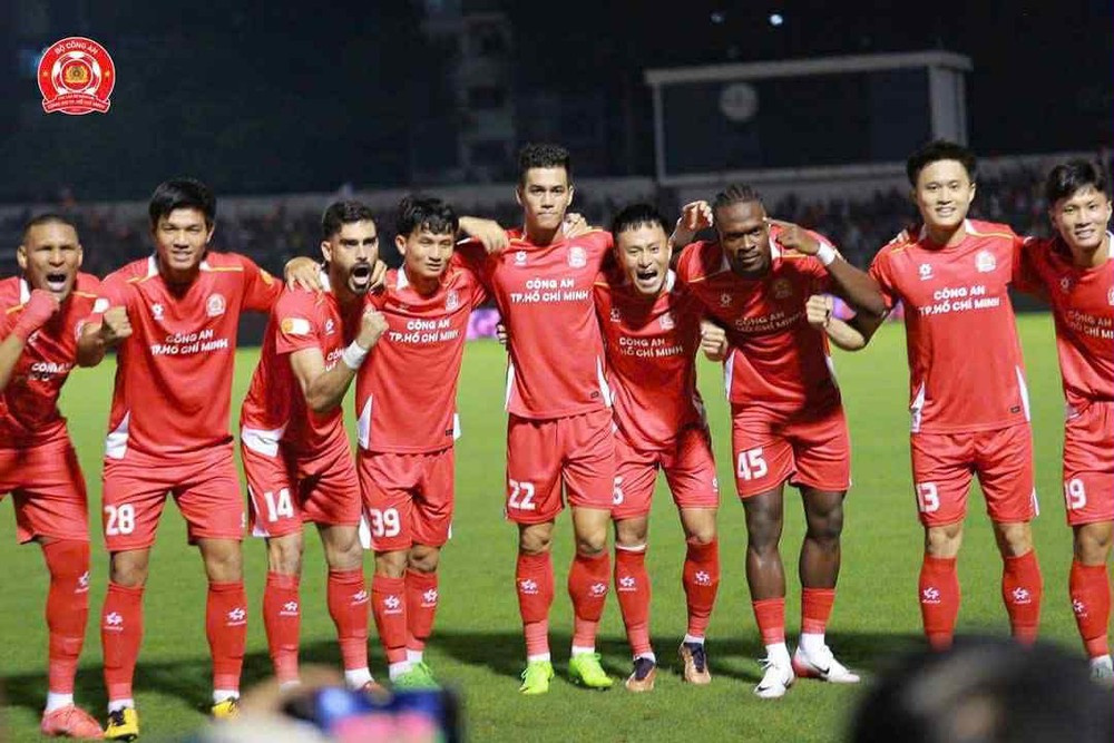 Link xem trực tiếp bóng đá Công an TP.HCM vs Becamex TP.HCM 19h15 hôm nay, V-League vòng 14 - Ảnh 2. Link xem trực tiếp bóng đá Công an TP.HCM vs Becamex TP.HCM 19h15 hôm nay, V-League vòng 14 - Ảnh 2.