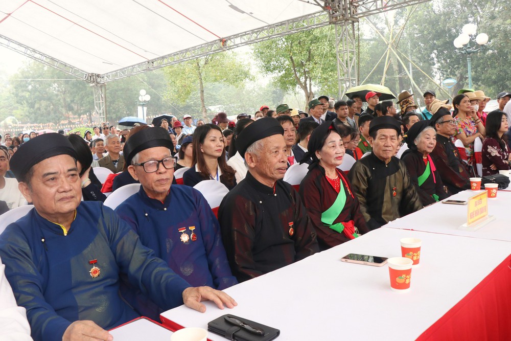 Bắc Ninh đón nhận danh hiệu Di sản văn hóa phi vật thể quốc gia-Lễ hội Lim - Ảnh 6. Bắc Ninh đón nhận danh hiệu Di sản văn hóa phi vật thể quốc gia-Lễ hội Lim - Ảnh 6.