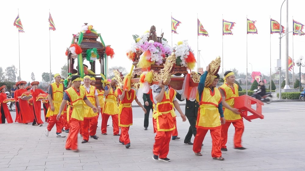 Lễ Phát lương Đức Thánh Trần 2026 - Ảnh 4. Lễ Phát lương Đức Thánh Trần 2026 - Ảnh 4.