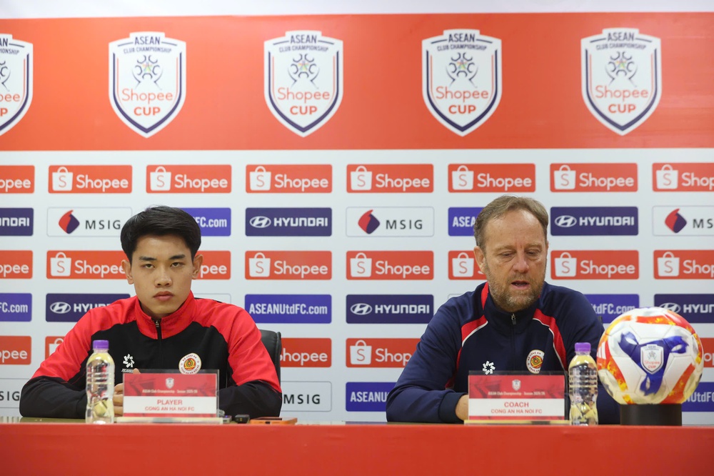 Đình Bắc: 'CAHN muốn giành 3 điểm tặng CĐV' - Ảnh 1. Đình Bắc: 'CAHN muốn giành 3 điểm tặng CĐV' - Ảnh 1.