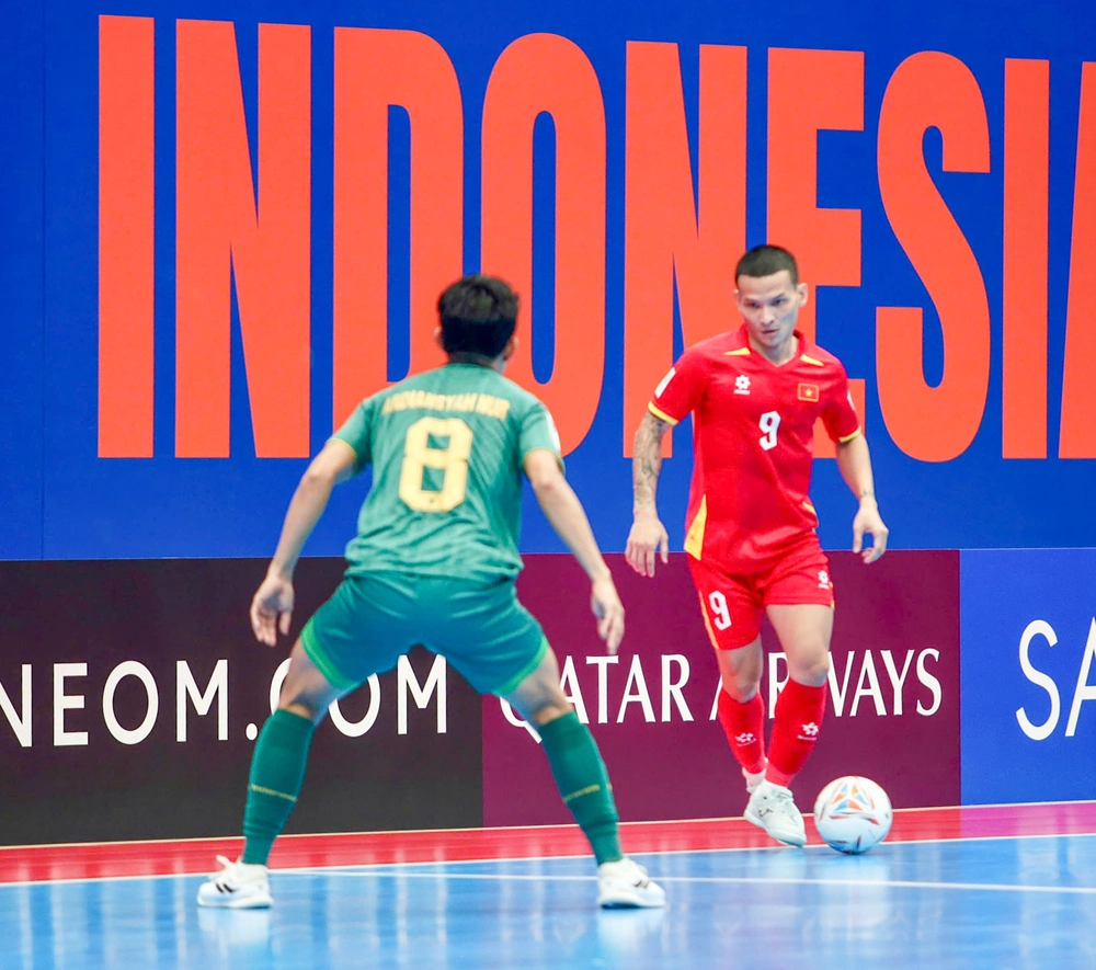 Tứ kết giải futsal châu Á 2026, Indonesia 3-2 Việt Nam: Thêm bài học lớn - Ảnh 1.