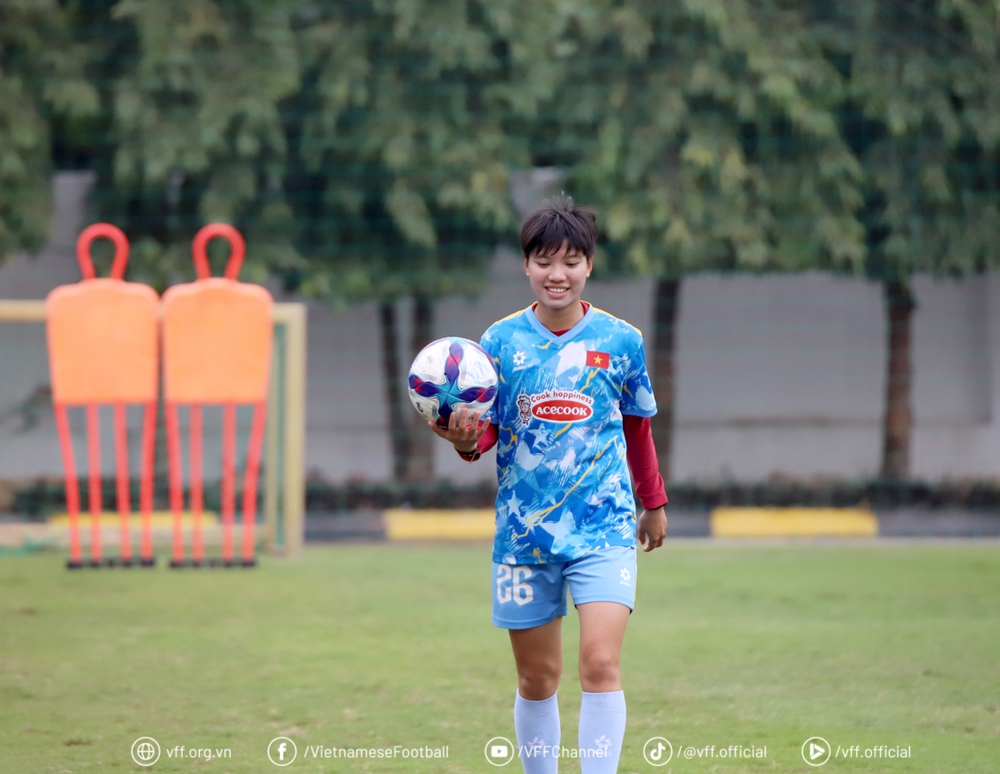 Tin nóng bóng đá Việt hôm nay 4/2: Futsal Việt Nam tiếc nuối khi thua Indonesia; Văn Hậu chỉ bị căng cơ nhẹ - Ảnh 2.