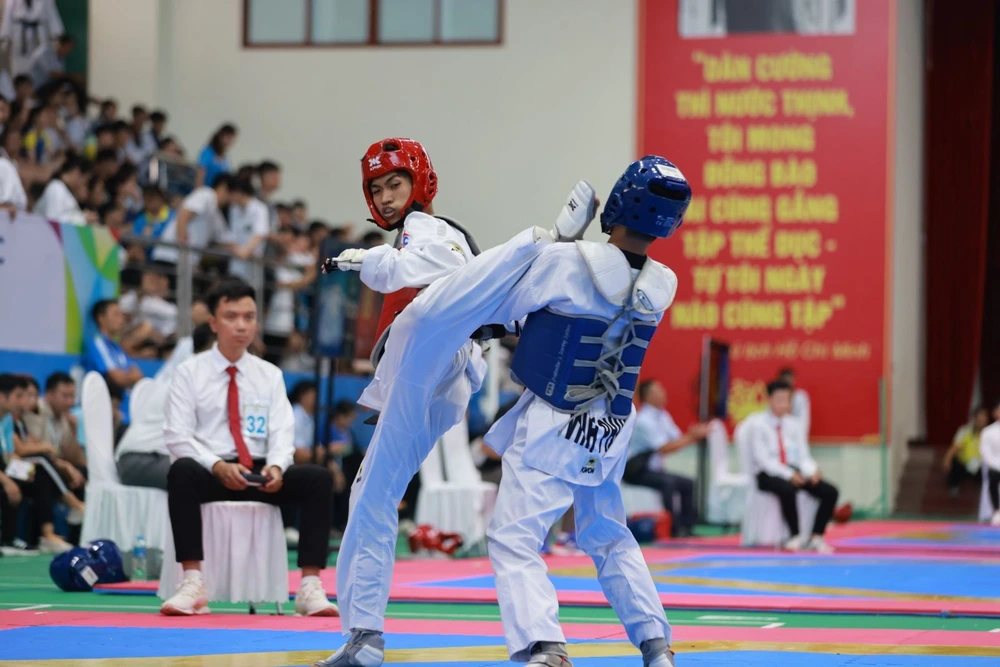 Liên đoàn Taekwondo Việt Nam siết chặt quy định thi đấu: Chỉ võ sinh đai đỏ mới được tham gia đối kháng - Ảnh 1.
