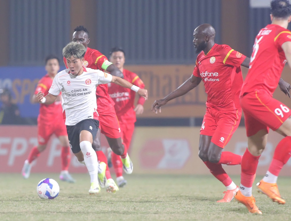 HLV Lê Huỳnh Đức đang thành công với cầu thủ Việt kiều - Ảnh 1. HLV Lê Huỳnh Đức đang thành công với cầu thủ Việt kiều - Ảnh 1.