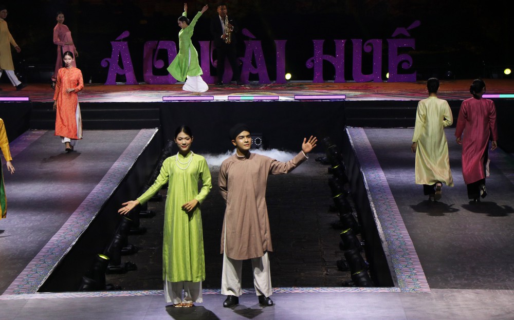 Áo dài Huế - Lan tỏa hồn Cố đô giữa không gian Hội chợ Mùa Xuân 2026 - Ảnh 3.