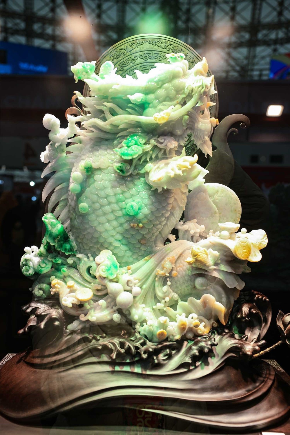 Sôi động không gian đá quý tại Hội chợ Mùa Xuân 2026 - Ảnh 1. Sôi động không gian đá quý tại Hội chợ Mùa Xuân 2026 - Ảnh 1.