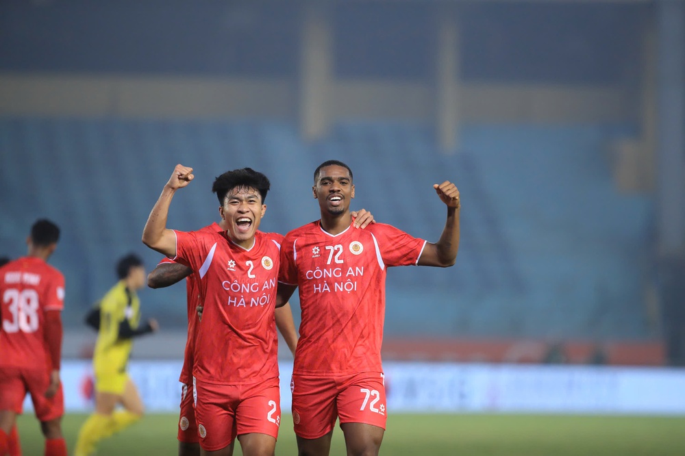 Tin nóng bóng đá Việt hôm nay 5/2: Futsal Việt Nam hướng mục tiêu tới giải Đông Nam Á; Lý Đức hạnh phúc khi được HLV Polking trao cơ hội. - Ảnh 2.