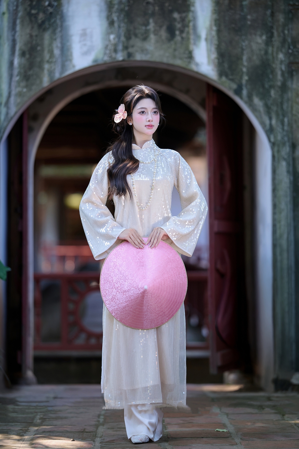 Á khôi Thanh Hương dịu dàng với dài truyền thống đón Tết - Ảnh 6.