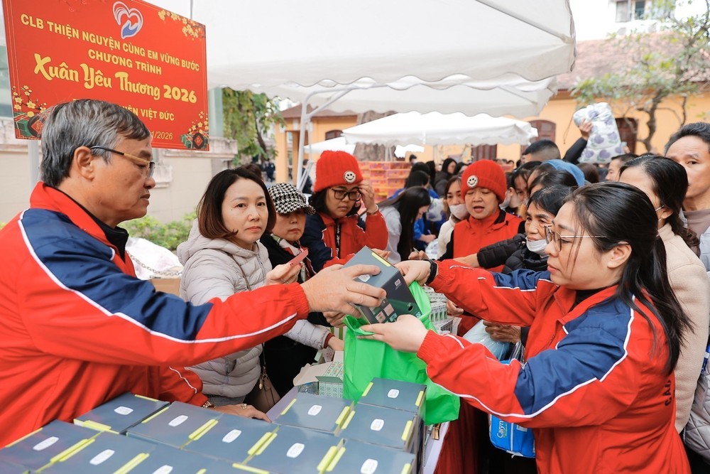 Họp báo Chính phủ thường kỳ: Mức thưởng Tết Nguyên đán Bính Ngọ bình quân tăng 13% - Ảnh 1.
