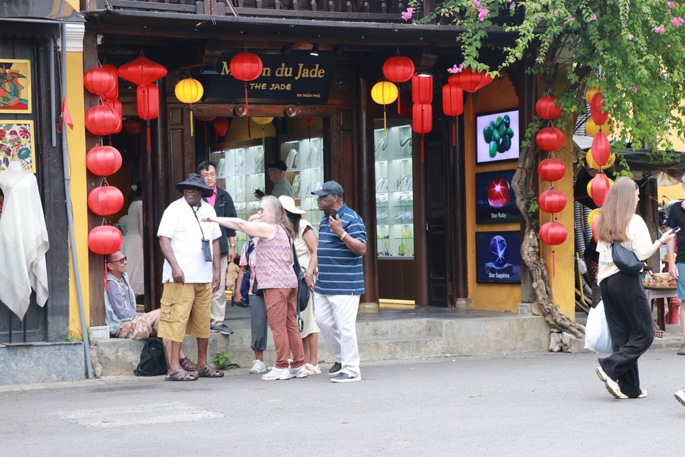 Hành trình giữ nghề làm lồng đèn truyền thống ở Đà Nẵng - Ảnh 8.