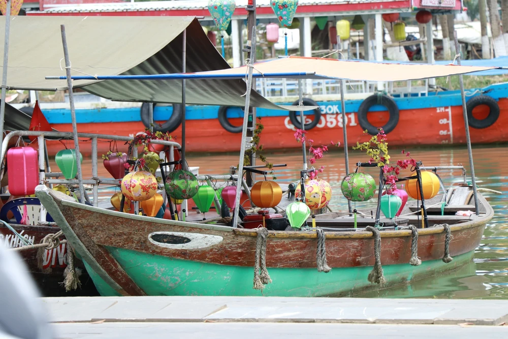 Hành trình giữ nghề làm lồng đèn truyền thống ở Đà Nẵng - Ảnh 10.