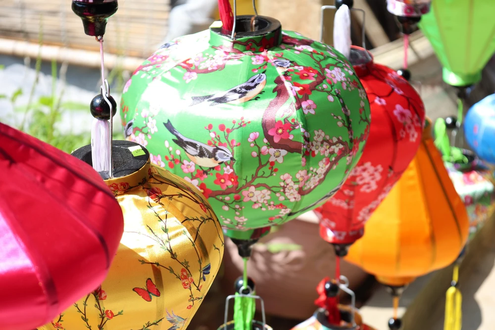 Hành trình giữ nghề làm lồng đèn truyền thống ở Đà Nẵng - Ảnh 7.