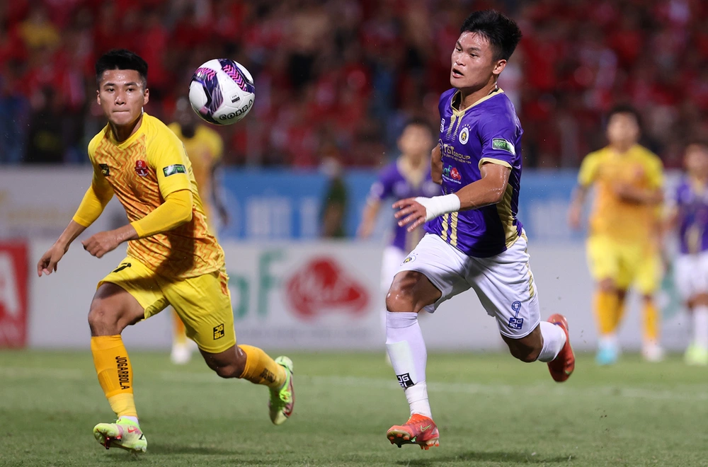 Vòng 13 LPBank V-League 2025/26: Lượt đi khép lại, cuộc đua chính thức mở ra - Ảnh 1.