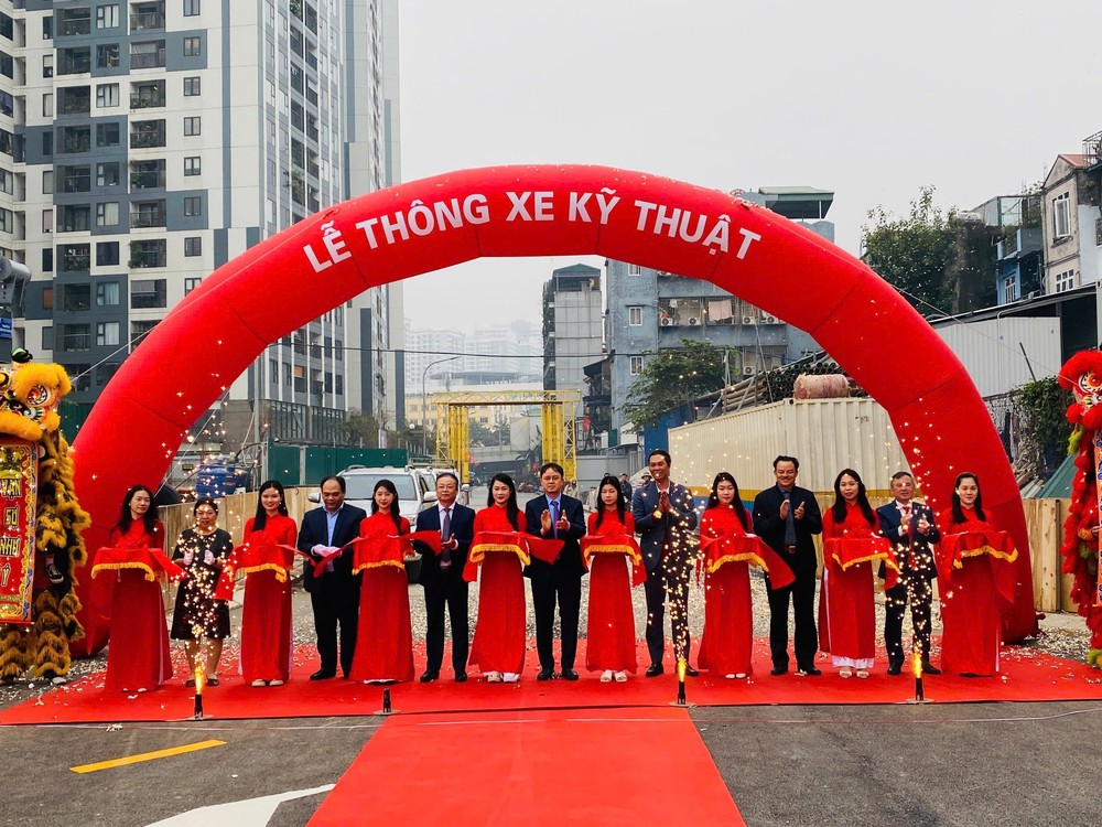 Thông xe kỹ thuật con đường giải tỏa áp lực cho đường vành đai 2 Thủ đô - Ảnh 1.