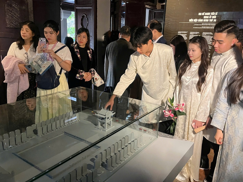 "Đánh thức" di sản bia tiến sĩ bằng công nghệ số - Ảnh 4.