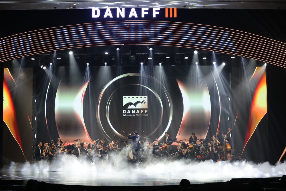 Báo Xuân - Điện ảnh Việt Nam - Từ phòng vé nội địa đến rạp chiếu quốc tế - Ảnh 1.