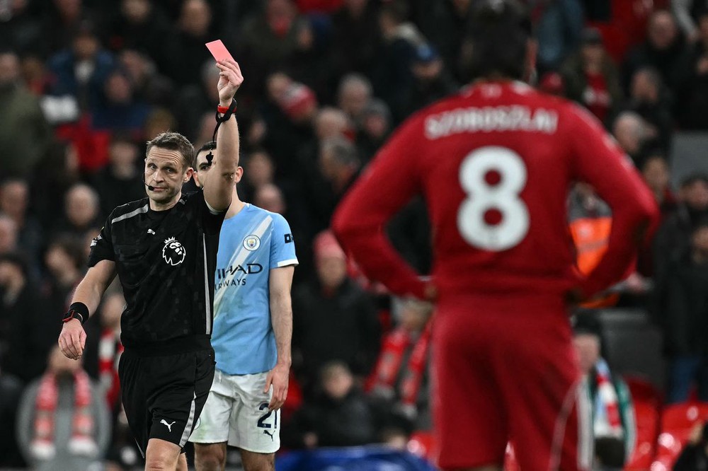 Premier League giải thích lý do hủy bàn thắng của Man City và Szoboszlai nhận thẻ đỏ sau tình huống tranh cãi - Ảnh 3.