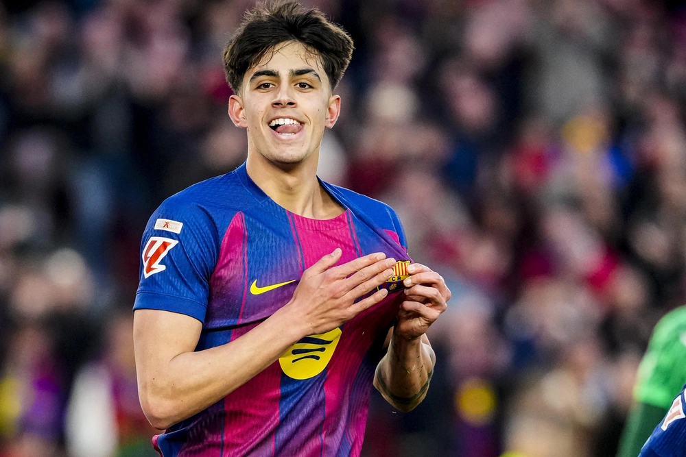 Hansi Flick có thêm vũ khí Marc Bernal - Ảnh 1.