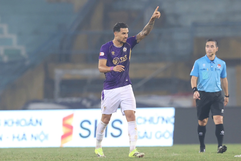 Cuộc đua vô địch vẫn đang rất “mở” - Ảnh 1.