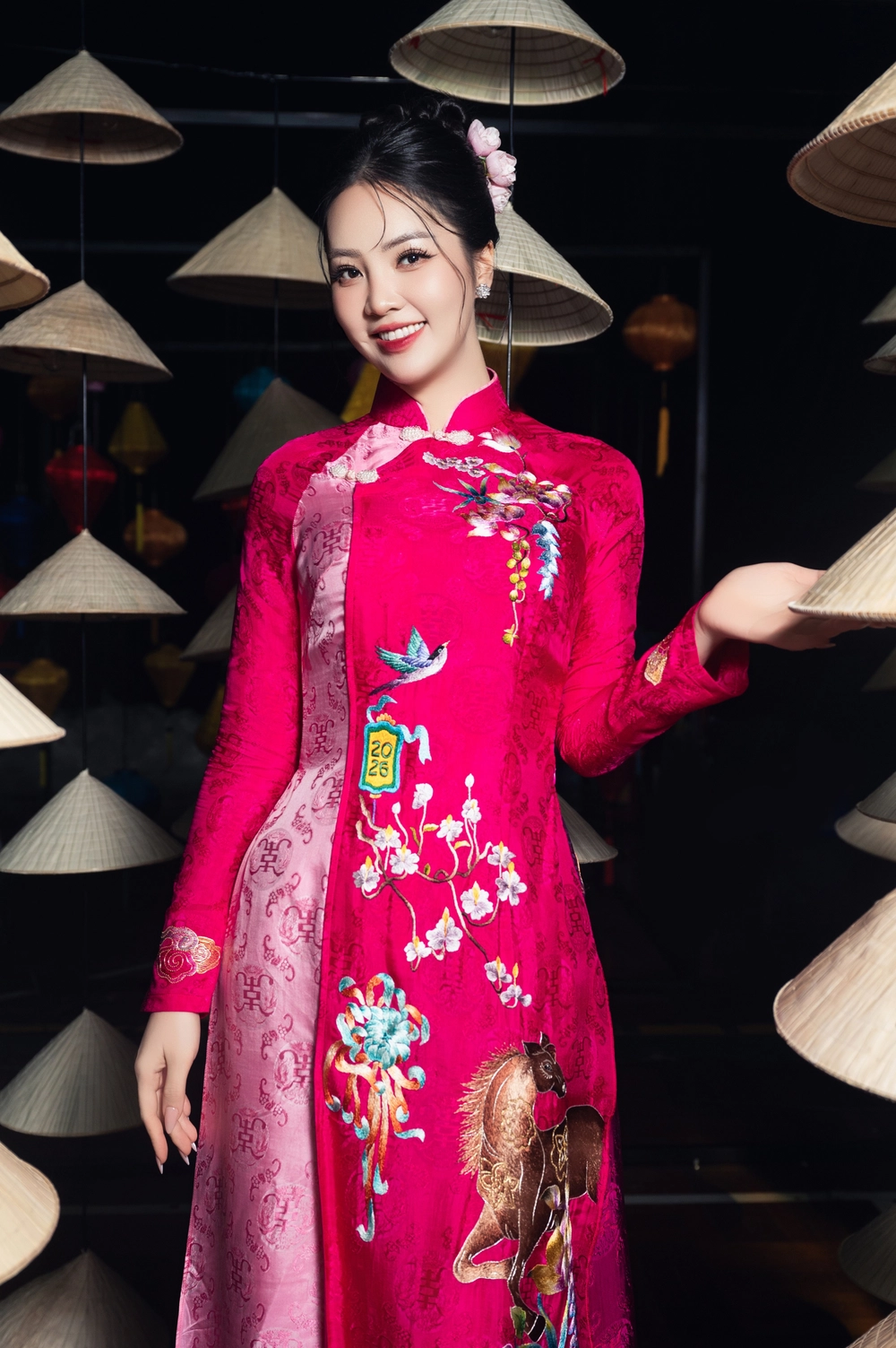 Dấu ấn BST áo dài "Thanh Xuân" của NTK Ngọc Lan trên sóng truyền hình quốc gia - Ảnh 10.