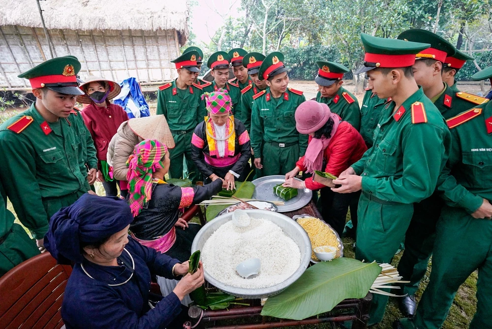 Bánh chưng xanh – Gói trọn nghĩa tình - Ảnh 7.