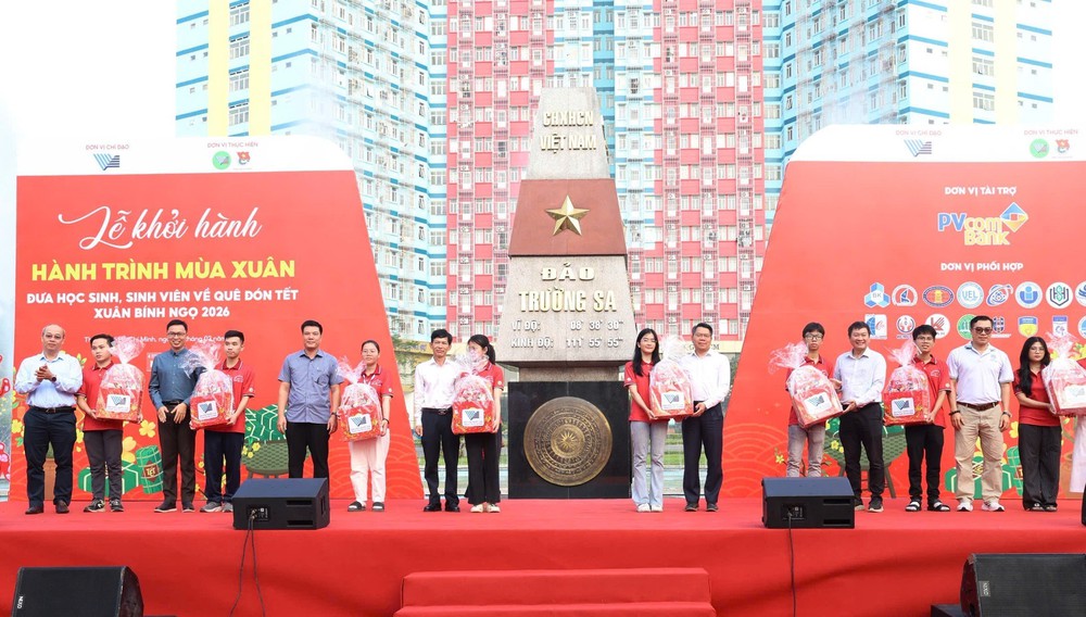 Chung tay chăm lo giúp sinh viên đón Tết ấm áp - Ảnh 1.